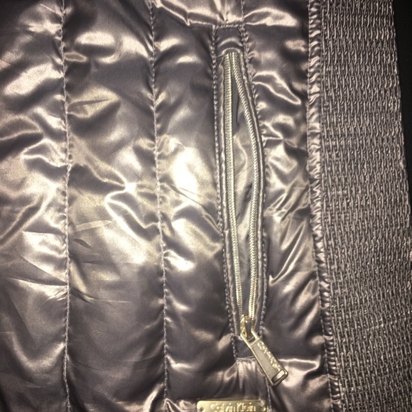 Calvin Klein down performance puffer vest - Picture 3 of 8